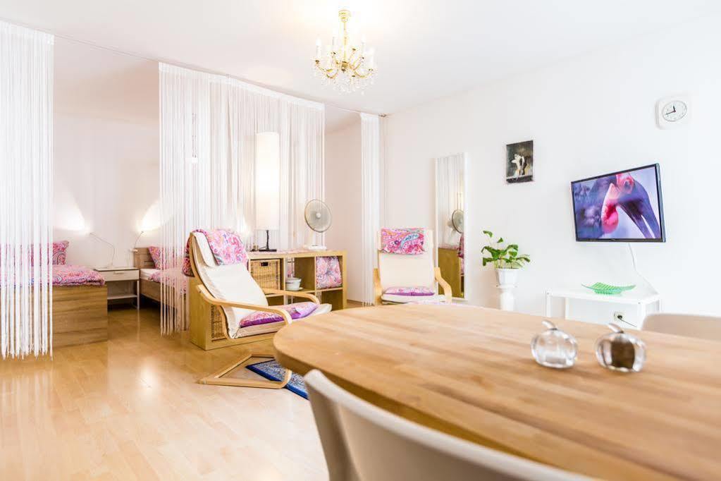 Deutzer Bruecke - Cgn Appartement *